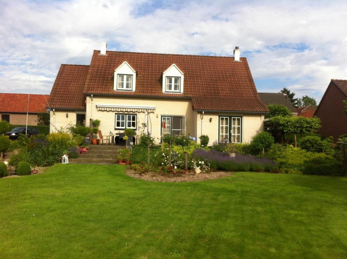 Chalet Or Apartment Nearby Roermond Outlet Stevensweert Eksteriør billede