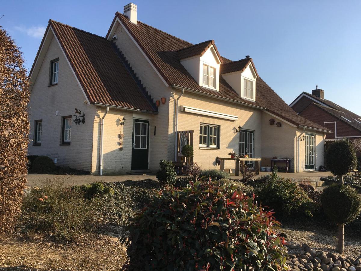Chalet Or Apartment Nearby Roermond Outlet Stevensweert Eksteriør billede