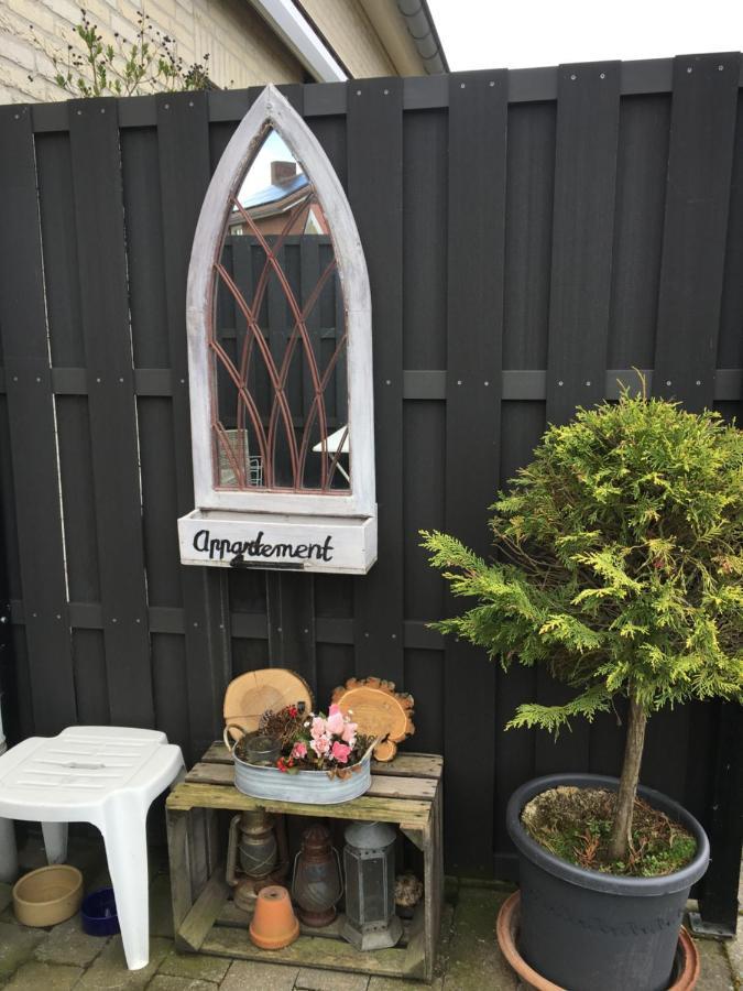 Chalet Or Apartment Nearby Roermond Outlet Stevensweert Eksteriør billede