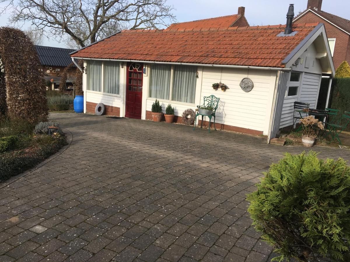 Chalet Or Apartment Nearby Roermond Outlet Stevensweert Eksteriør billede